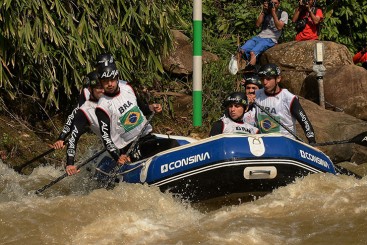 Equipes Sub-23 e Sub-19 de Rafting R6 brilham no Campeonato Mundial