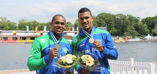 Erlon de Souza e Ronilson Oliveira levam o bronze no C2 200m