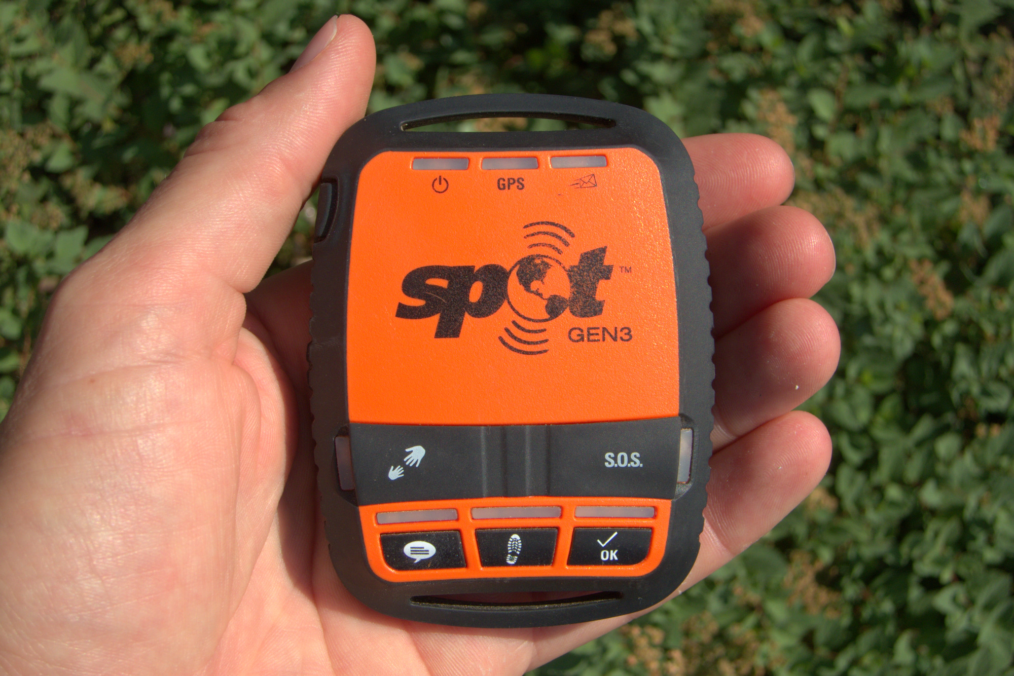 spot-gen3-satellite-gps-tracker-and-global-sos-handheld-device